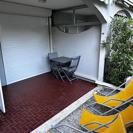 En Rdc Avec Terrasse Jardin Et Parking 滨海卡瓦莱尔